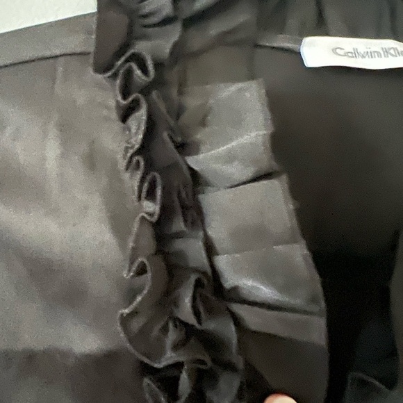 Calvin Klein Black Ruffled Sleeveless Blouse - Picture 3 of 6